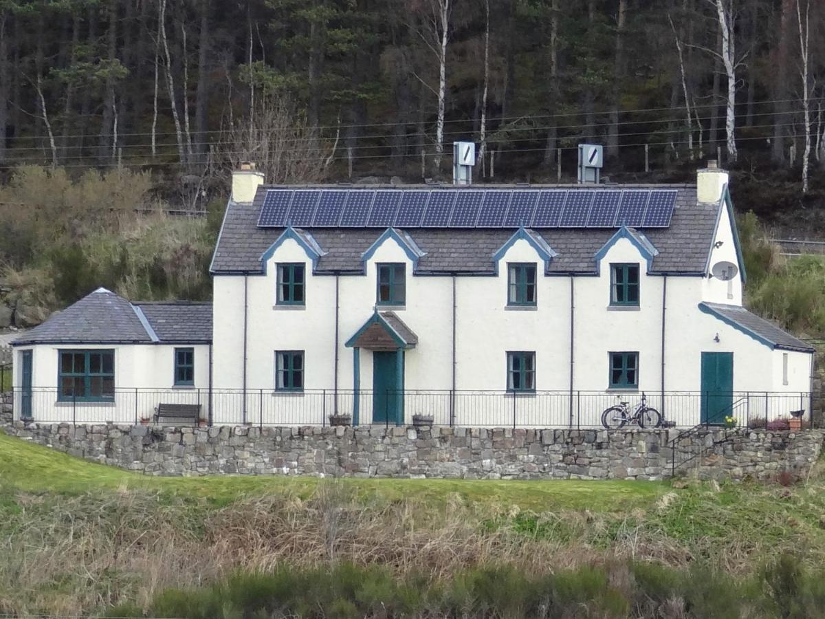 The Cottage Bogroy Carrbridge Exterior photo